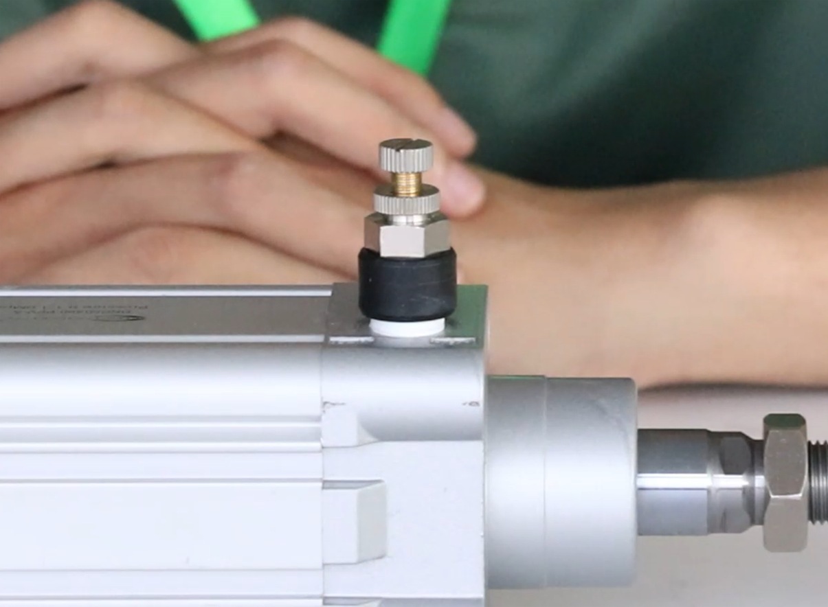 صمام خنق هوائي