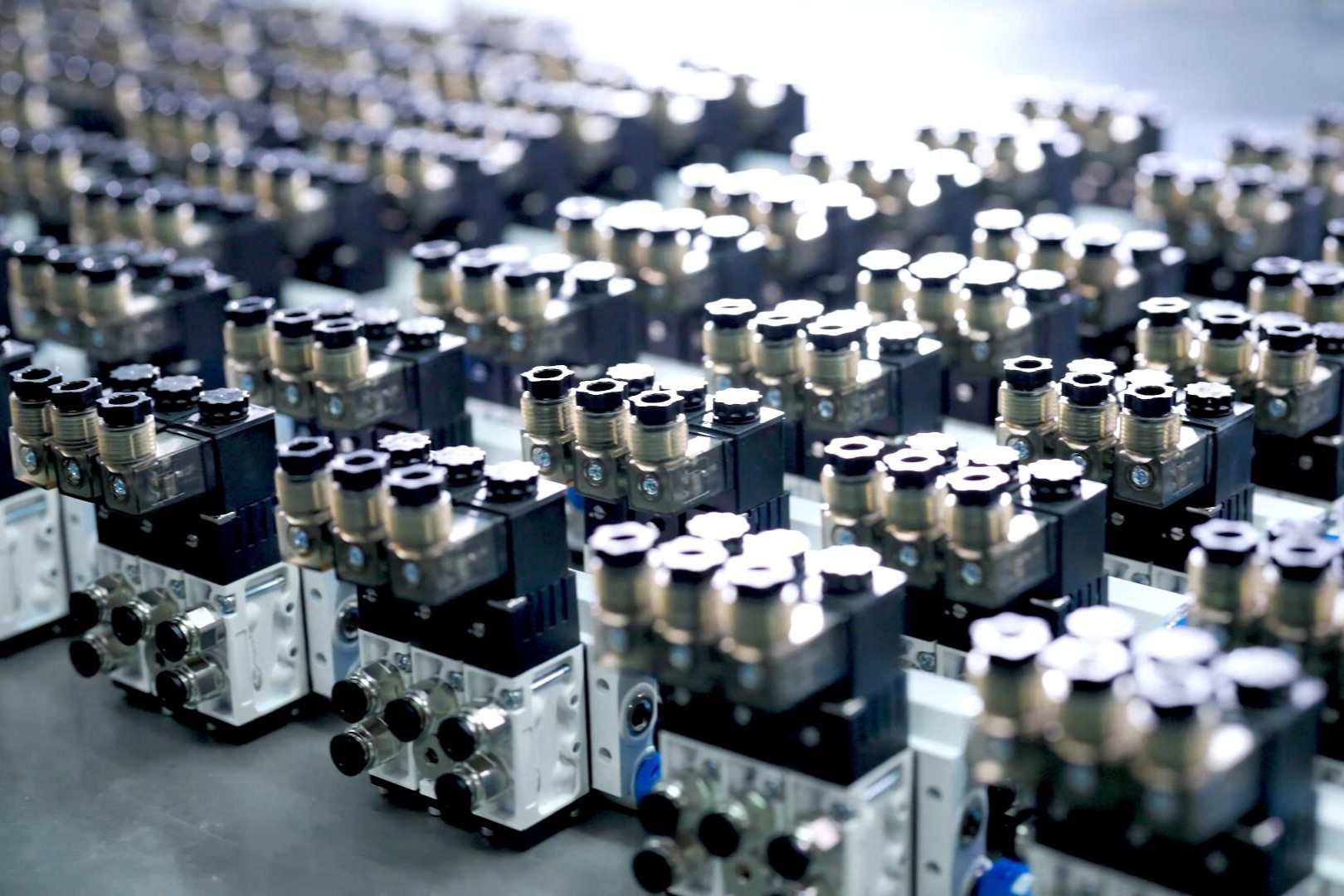 مورد صمام الملف اللولبي