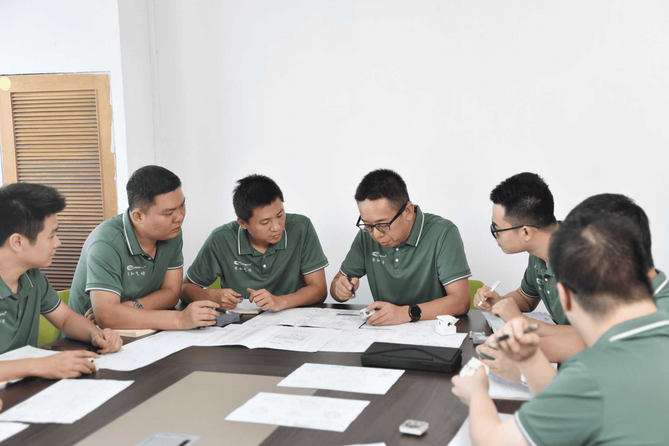 ITV Electric Pneumatic Technical Techn Team